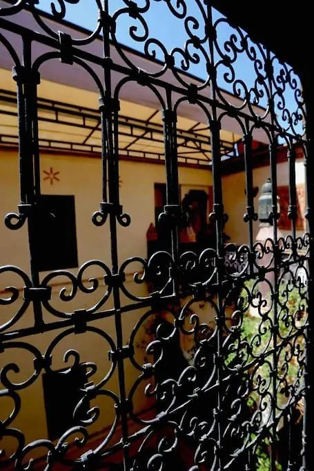 Riad En Exclusivite A 99 Euros Avec 5 Chambres Marrakesh 0*,